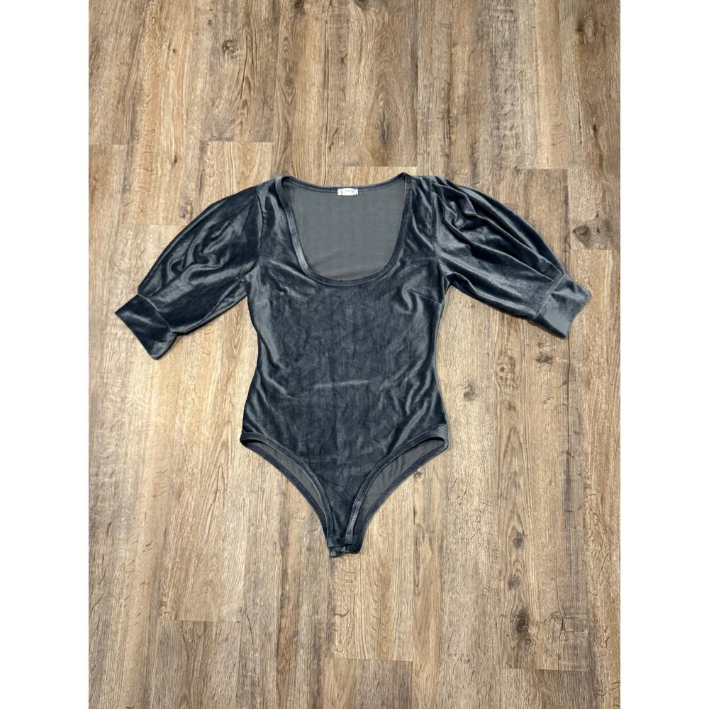 Free People Women’s Grey Velvet Bodysuit Puff Sleeve Scoop Neck Size Small